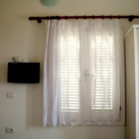 Vela E Bardhe Lodge Dhërmi