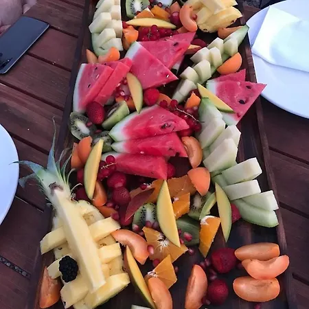 Vela E Bardhe * Dhërmi