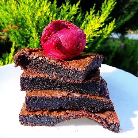 Vela E Bardhe * Dhërmi