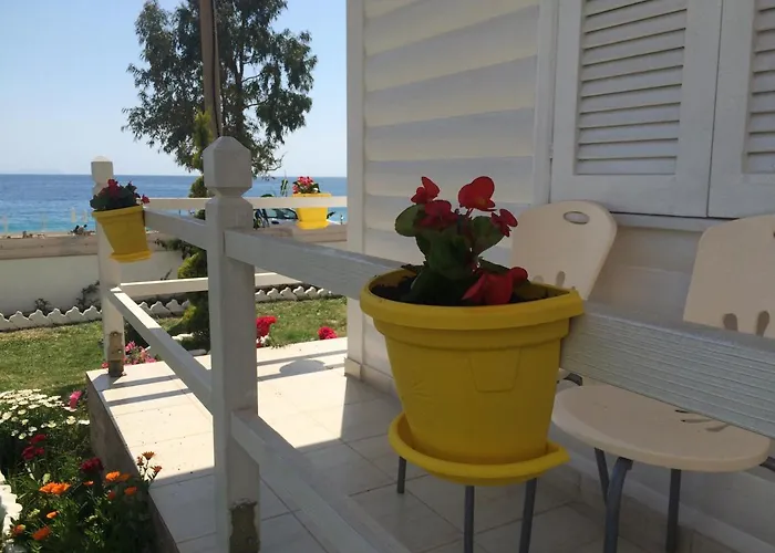 Vela E Bardhe * Dhërmi