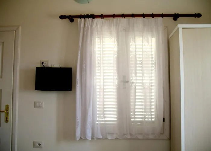 Vela E Bardhe Lodge Dhërmi