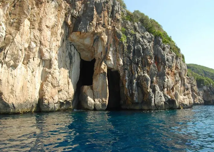 Vela E Bardhe Lodge *